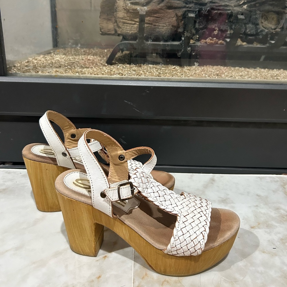 Stibicca Italian white wood heels